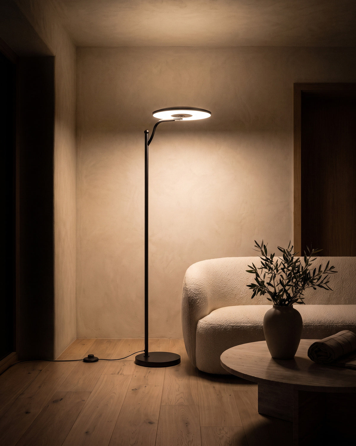 Lampadaire Liseuse allumé de nuit