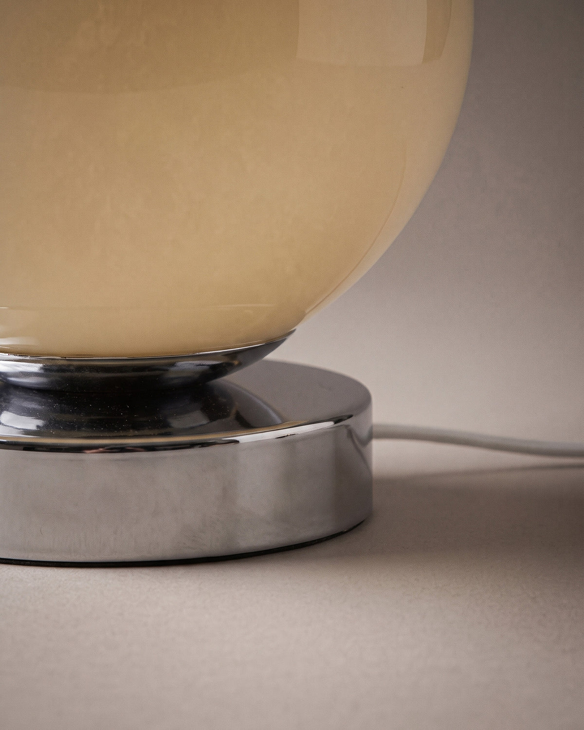 Lampe de table Pleine Lune : détail de la base