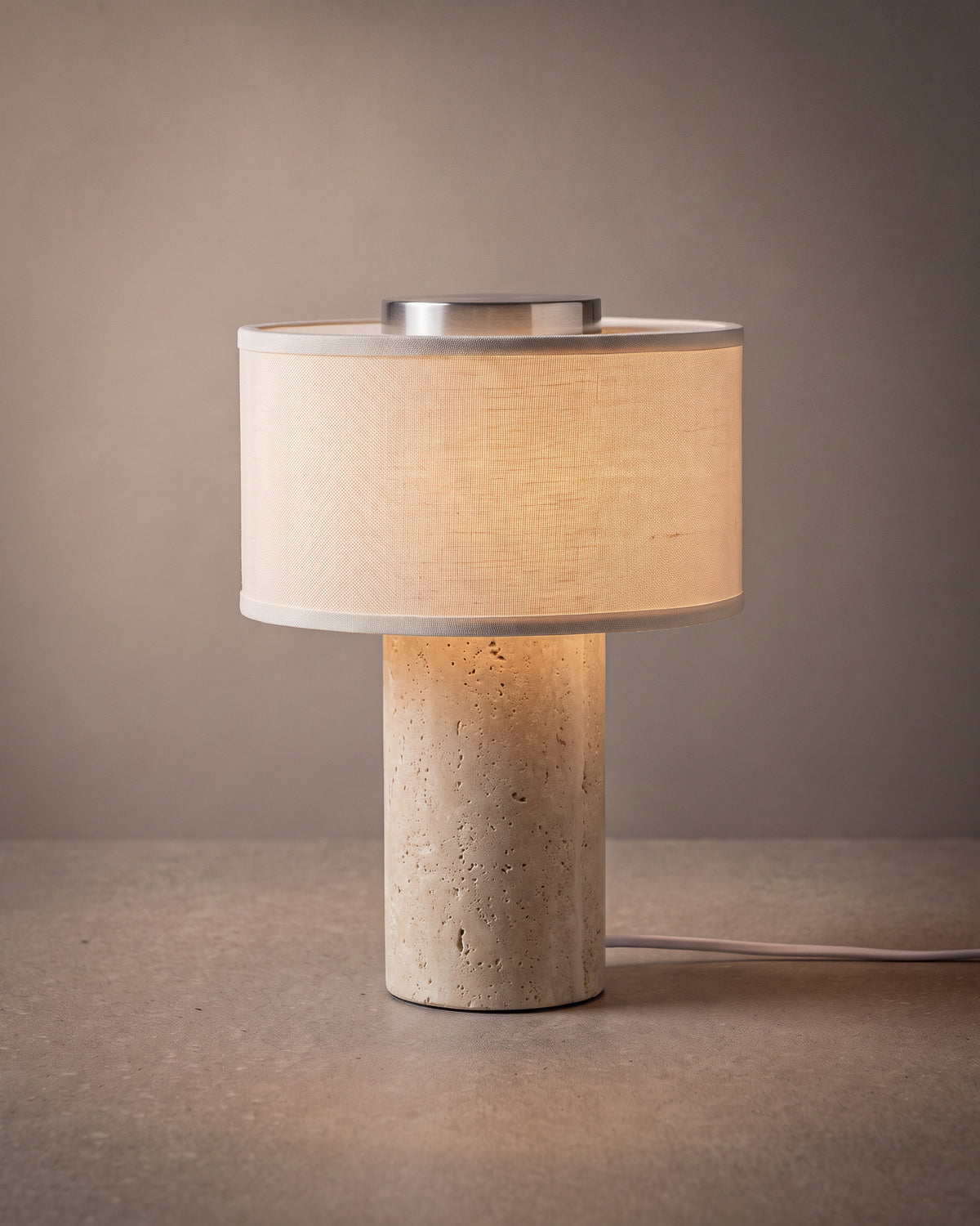 Lampe de table Améthyste, travertin