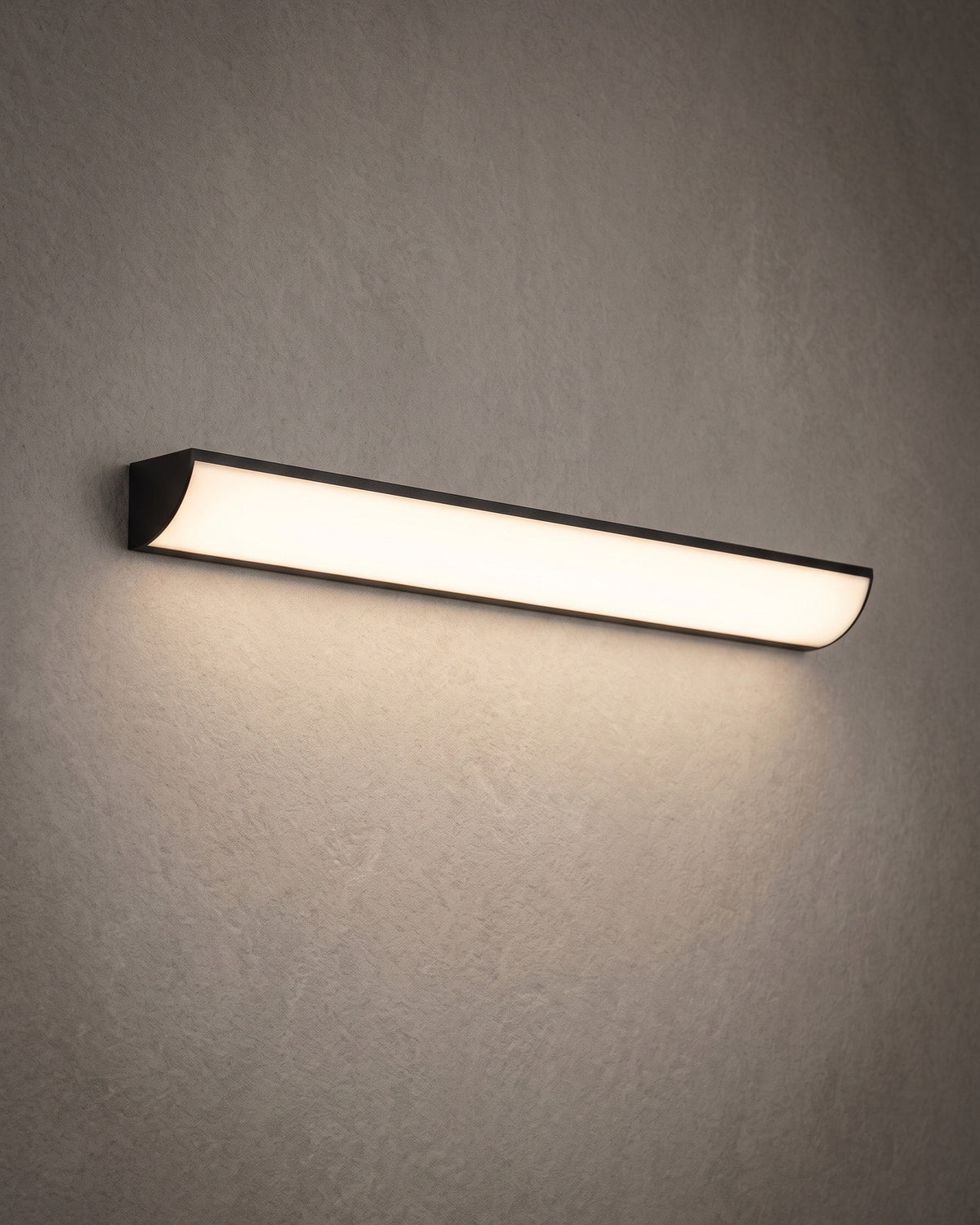 Applique Rive, profilé LED en aluminium, vue d'ensemble sur fond neutre