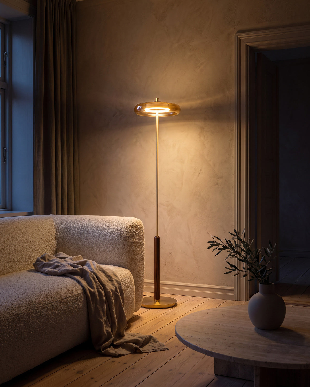 Lampadaire Cèpe allumé de nuit