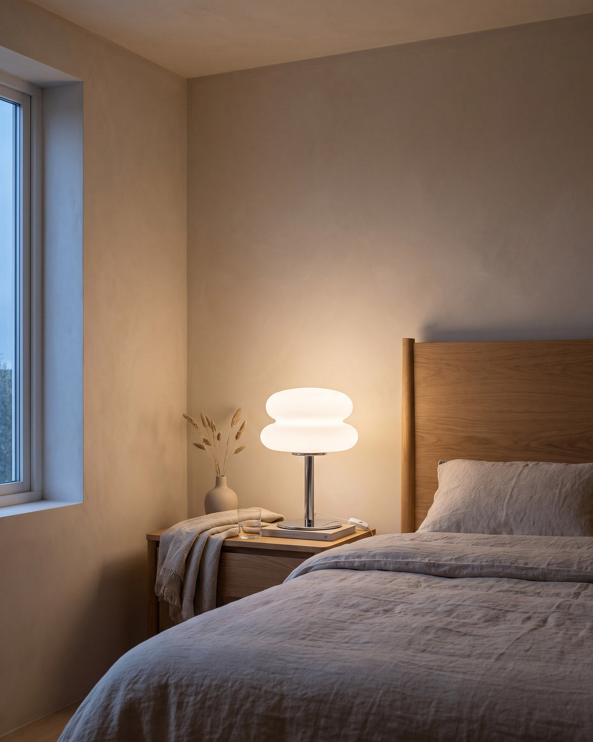 Lampe de table Coussin, dans une chambre, en soirée