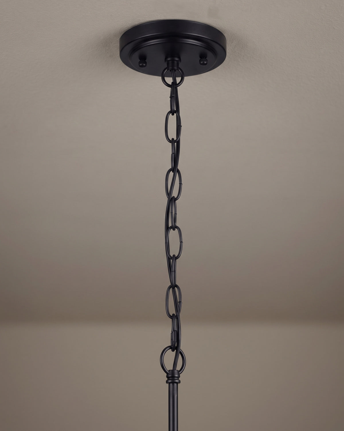 Lustre Manoir : détail technique (fixation, câble ou douille)