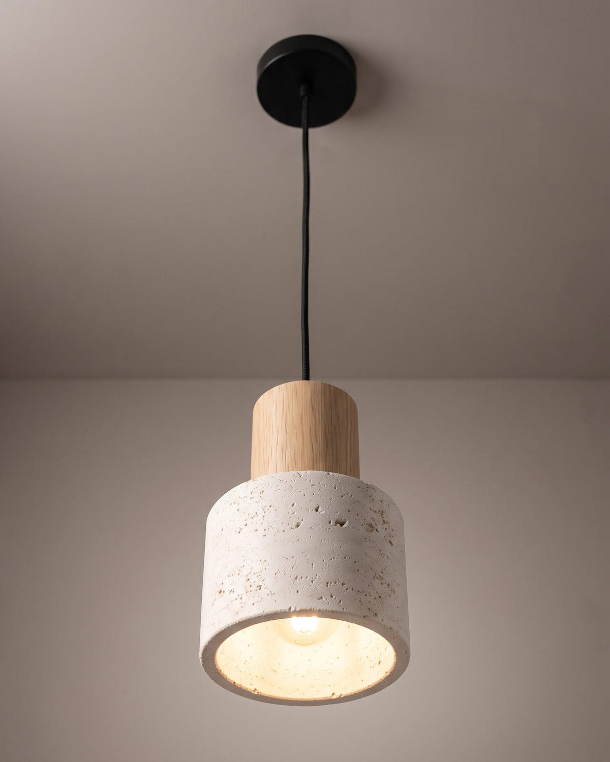 Suspension Pion vue sous un autre angle