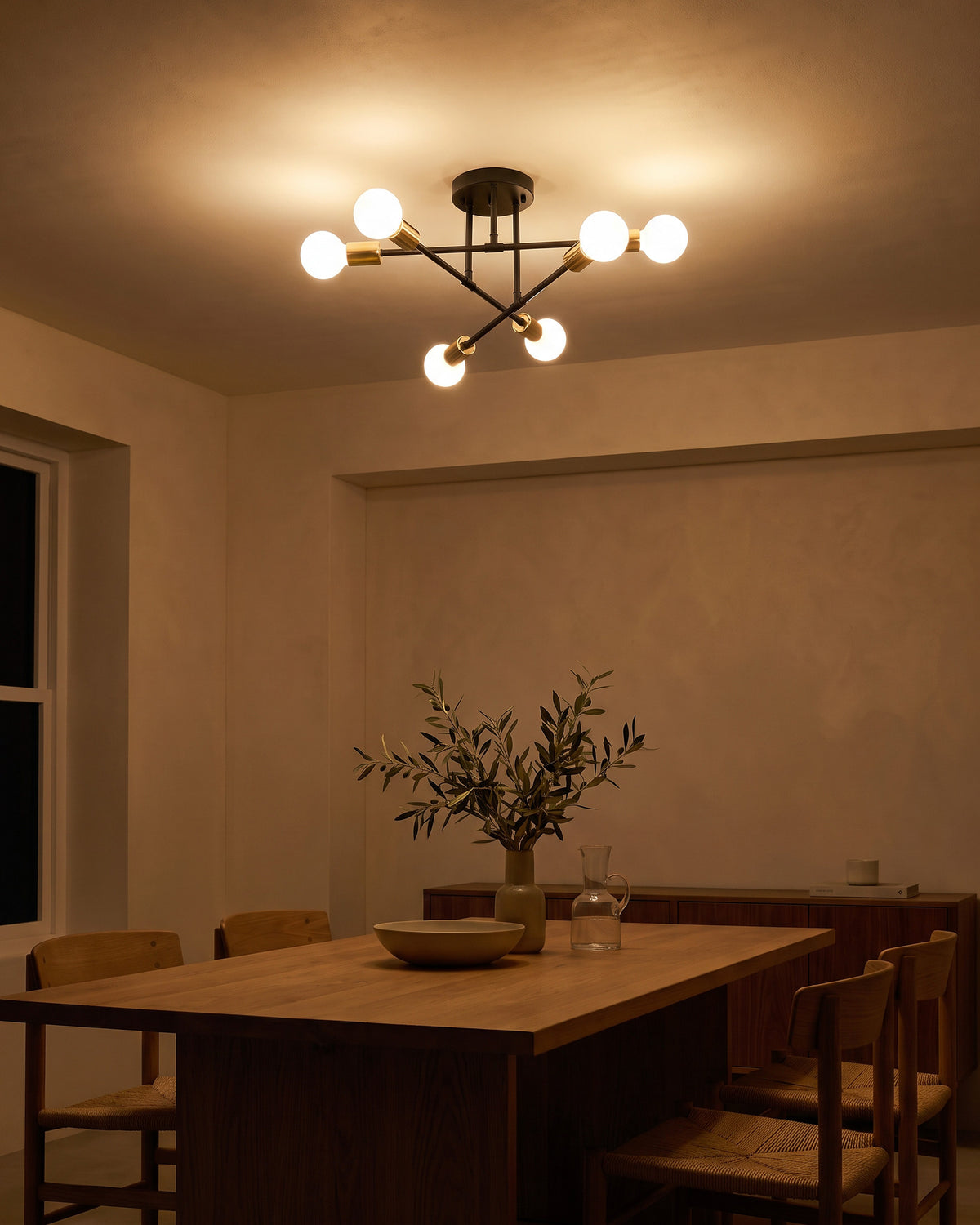 Plafonnier Comète allumé de nuit