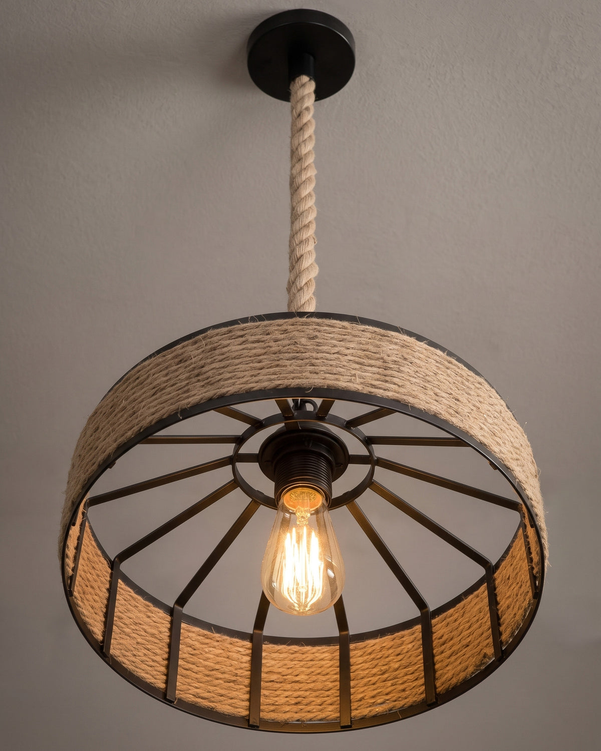 Suspension Hunier vue sous un autre angle