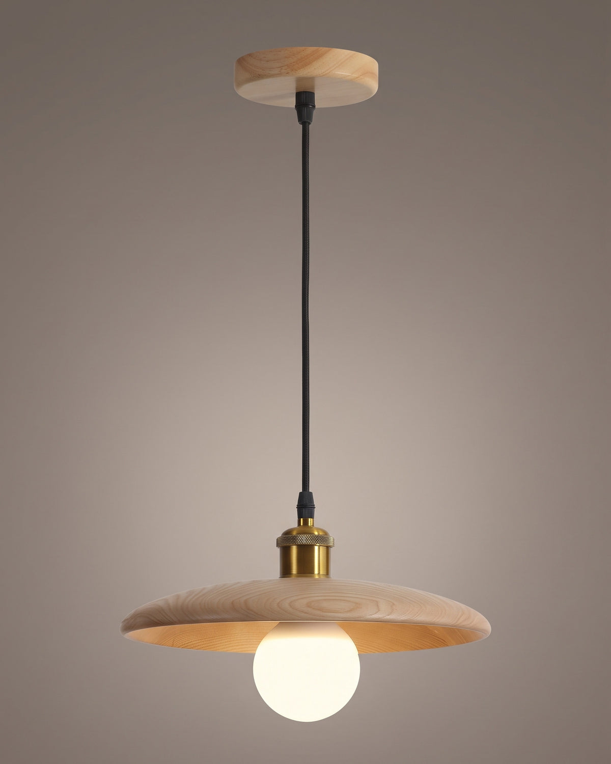 Suspension Béret, allumée, photo studio