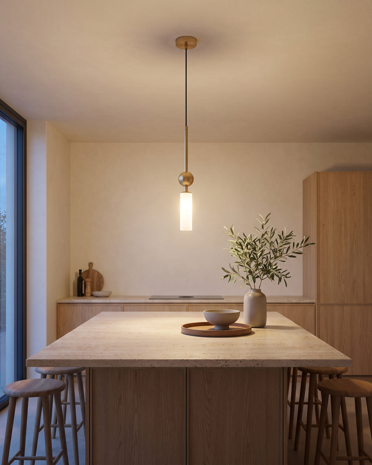 Suspension Opaline dans une autre ambiance, allumé