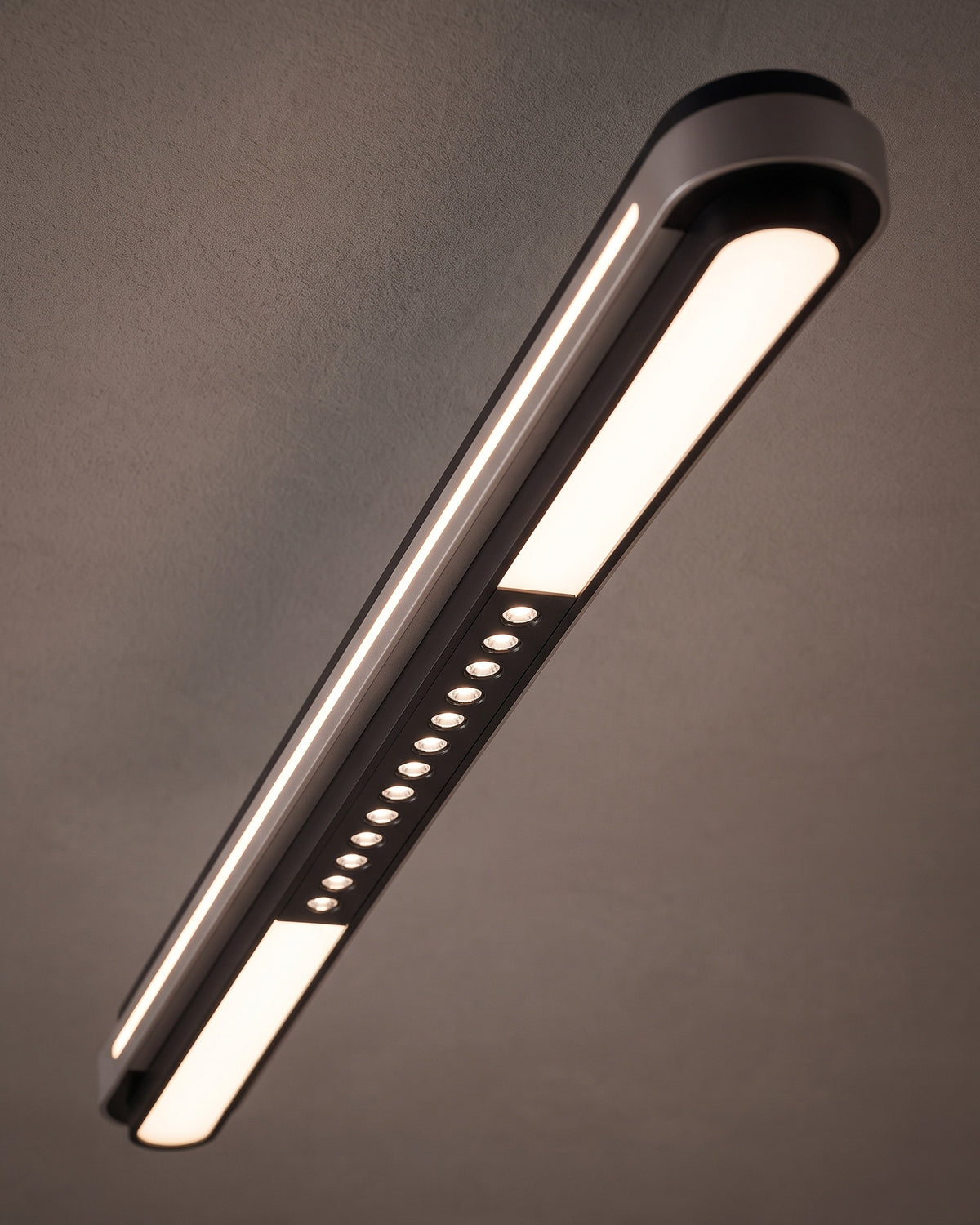 Suspension Graphite : détail des spots