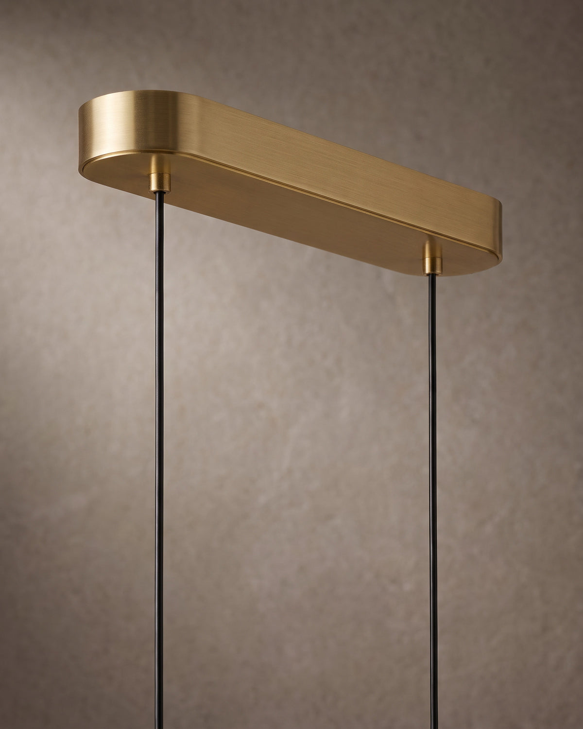Suspension Boucle : détail, les attaches au départ des câbles et la barre de plafond